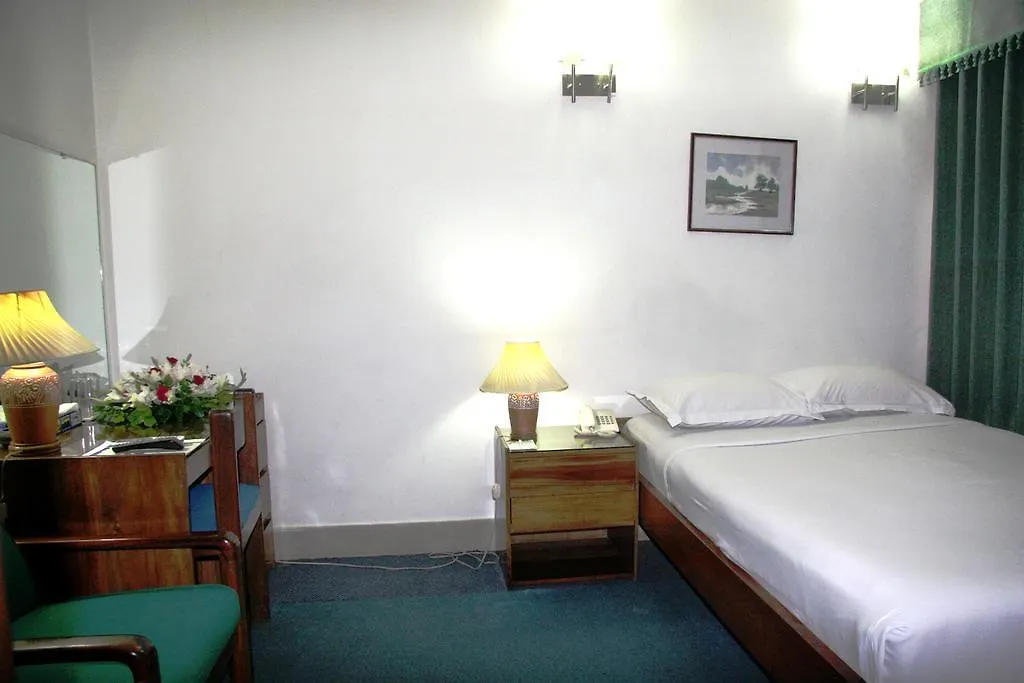 White House Hotel - City Center Ντάκα